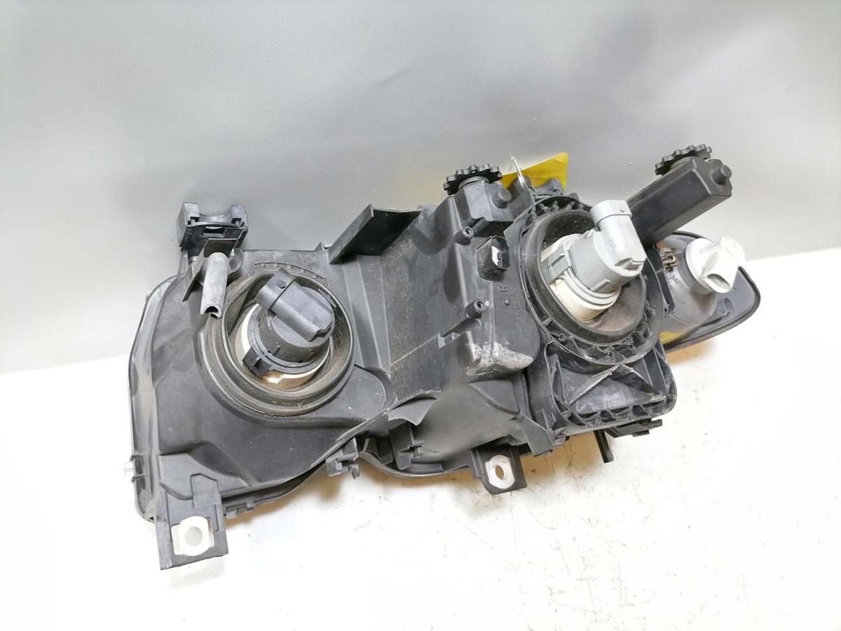 BMW E46 Compact original Scheinwerfer vorn rechts Halogen Bj.2004
